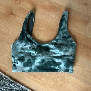 Lululemon sports bra